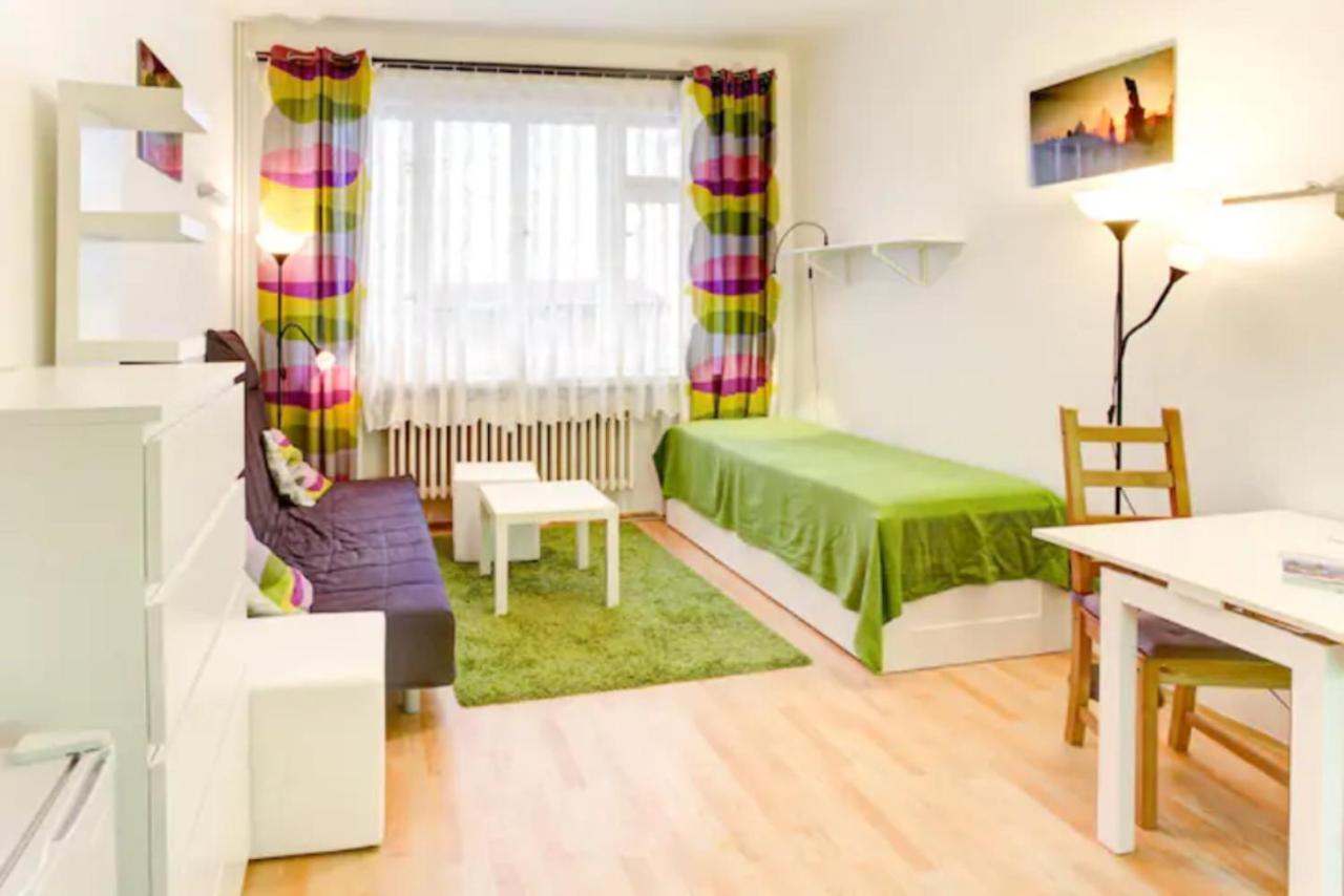 Nice Apartment By The Center Prag Exterior foto
